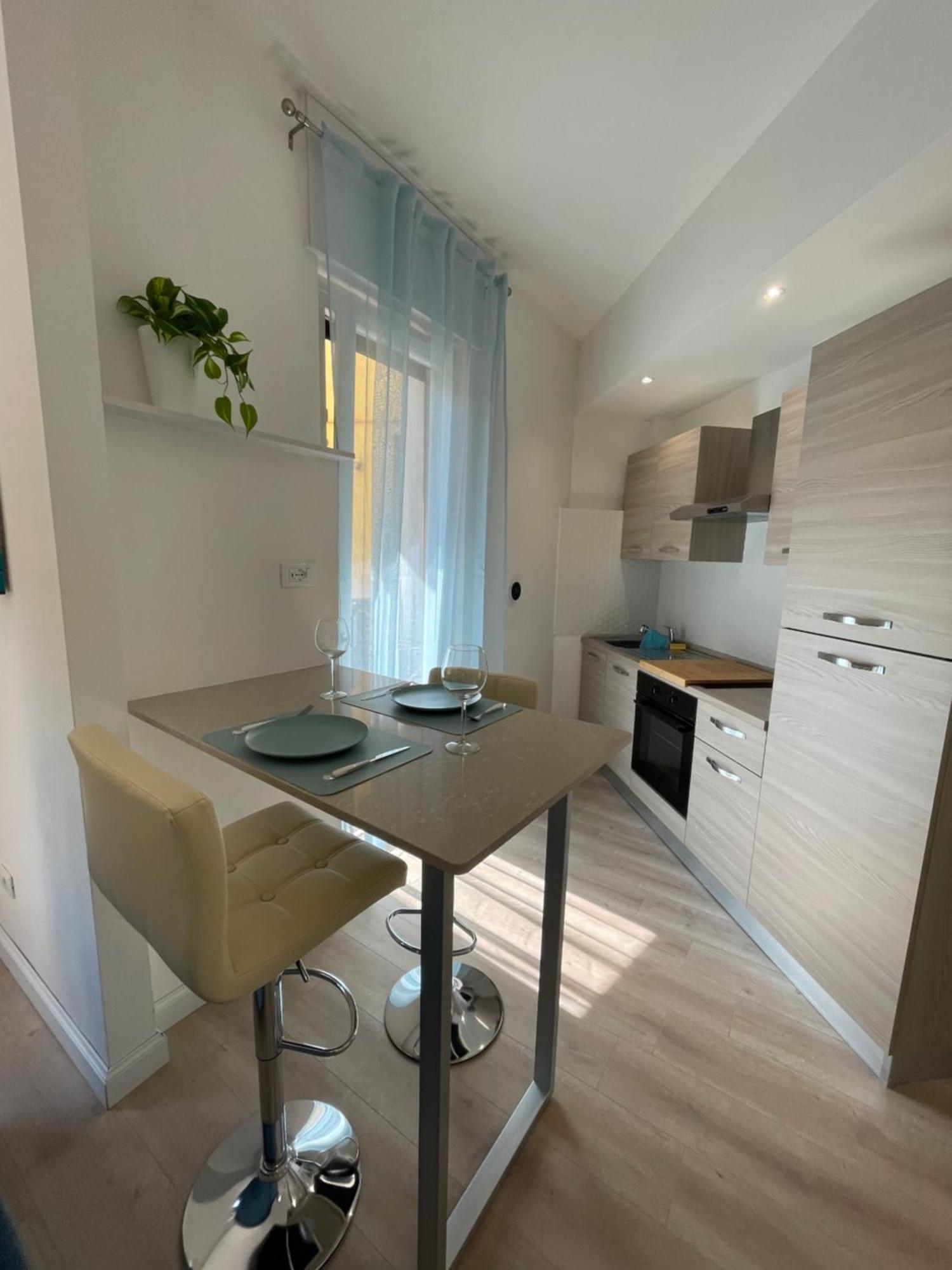 Elegant Boutique Apartment Alloggio Via Nizza Acqui Terme Exterior foto
