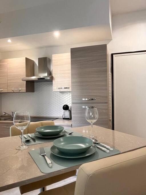 Elegant Boutique Apartment Alloggio Via Nizza Acqui Terme Exterior foto